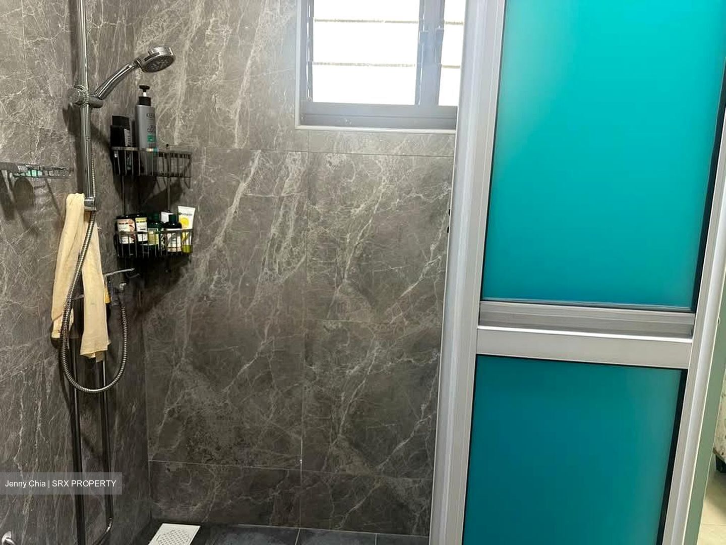Blk 698A Hougang Street 61 (Hougang), HDB 5 Rooms #582789191